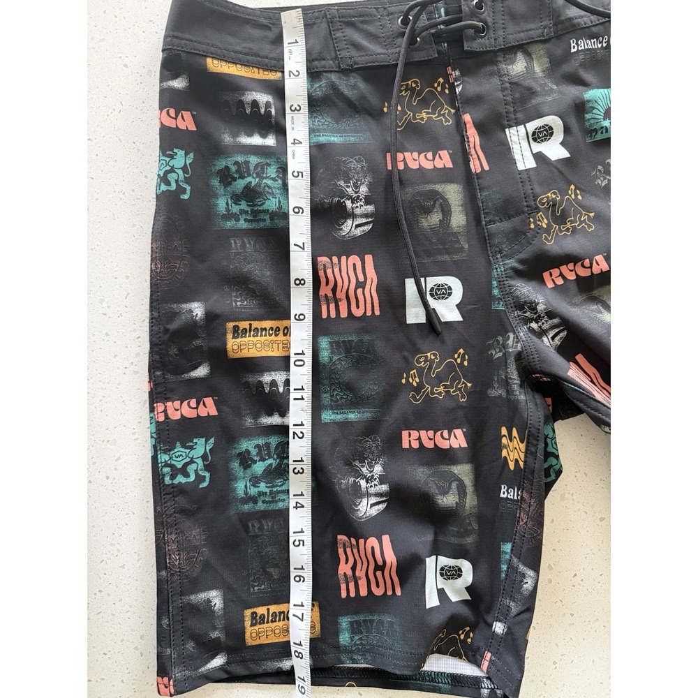RVCA Trunk Stretch Boardshorts Black With Graphics‎ Size 32 4 Way Stretch - Picture 7 of 12